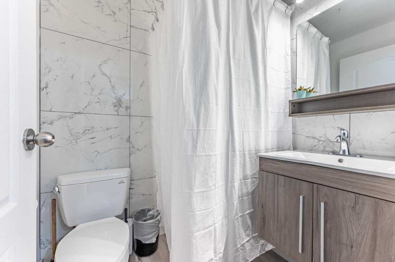 Kensington Place Apartments Торонто Екстер'єр фото