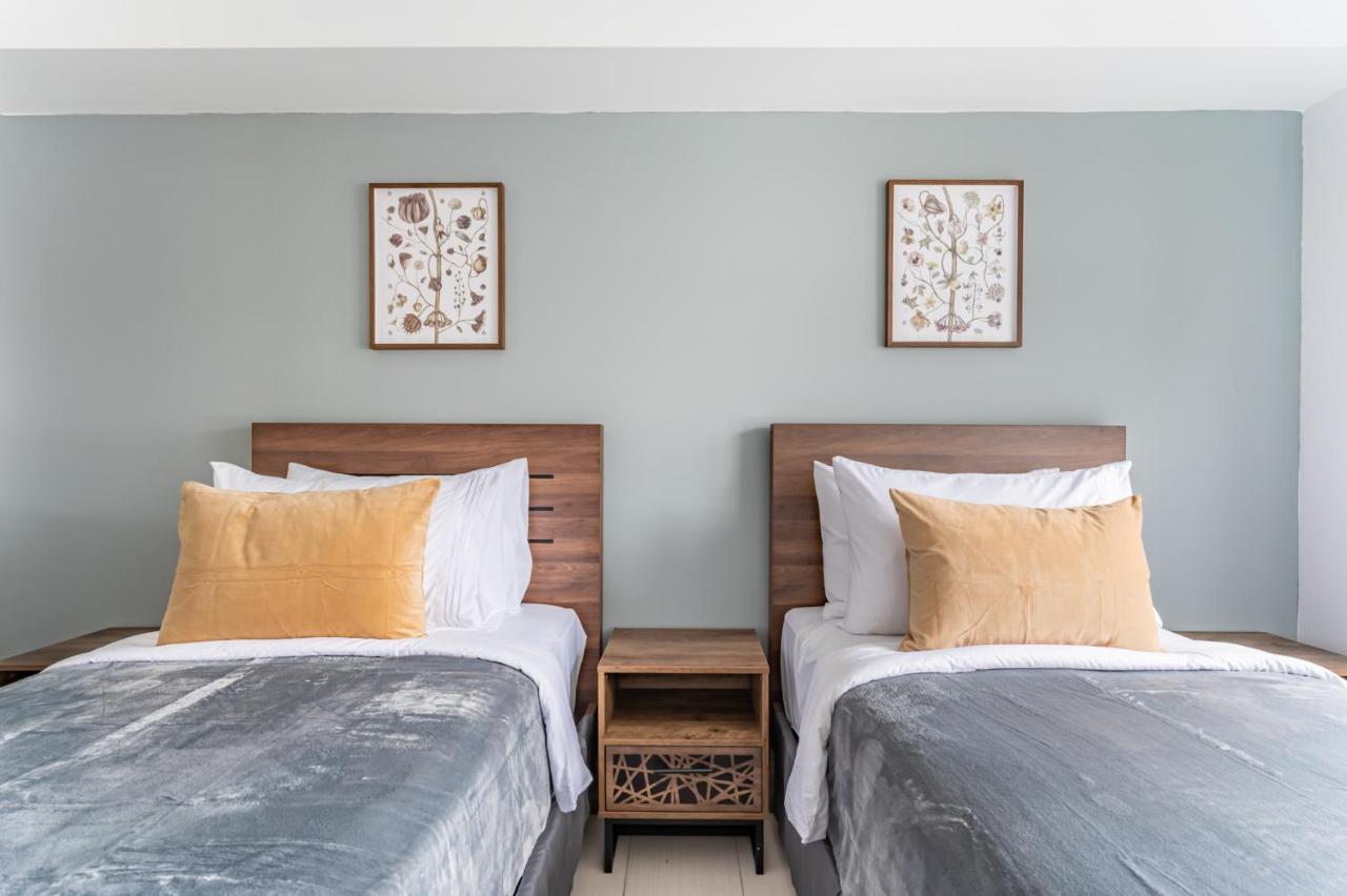 Kensington Place Apartments Торонто Екстер'єр фото